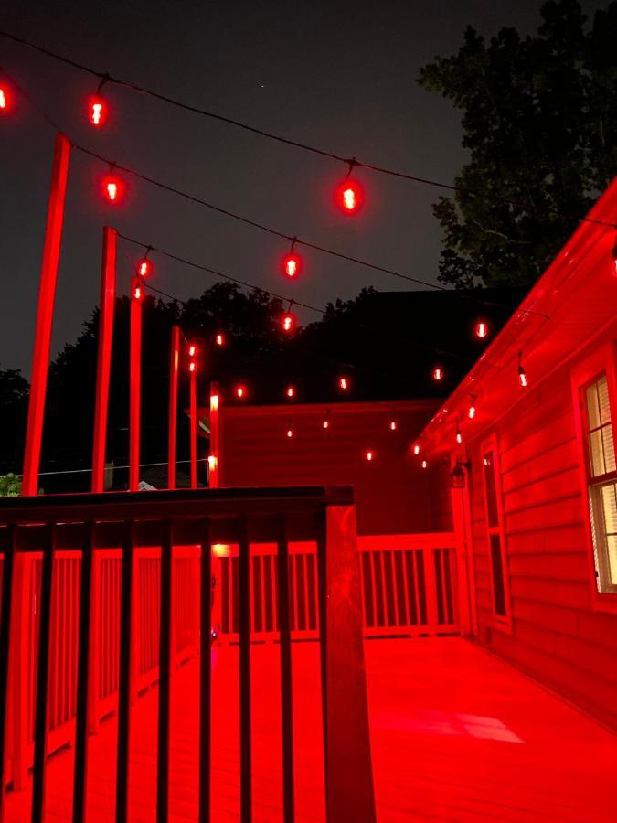 Modern 3-Bedroom, Big Fence Yard, Pets Stay Free Durham Exterior foto