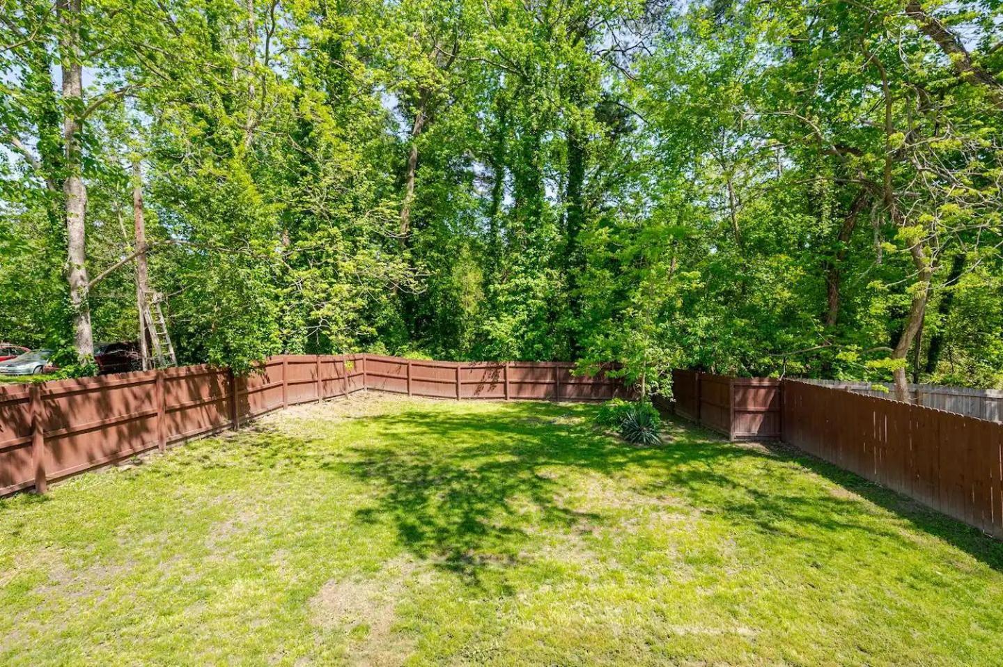 Modern 3-Bedroom, Big Fence Yard, Pets Stay Free Durham Exterior foto